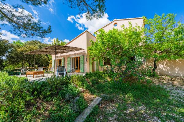 På billedet ses objektet Villa sur 1 hectare 15 Personnes GORDES & ROUSSILLON beliggende i byen Croagnes.