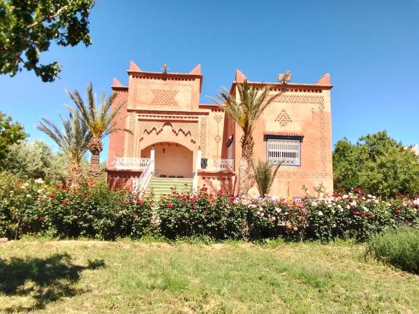 Nella foto è visibile l'oggetto chez l'habitant amazigh situato nella città di Ifoulou.