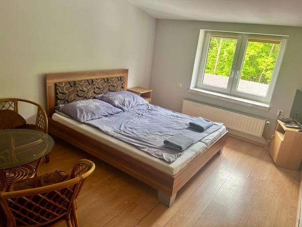 A la foto es mostra l'objecte Zajazd Leśny Borysławice Kościelne situat a la ciutat de Brdów.