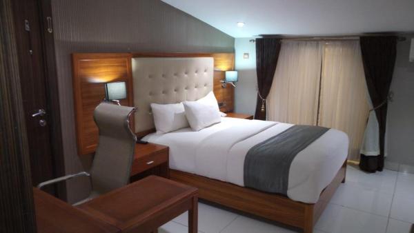 A la foto es mostra l'objecte Limeridge Apartments situat a la ciutat de Mama.