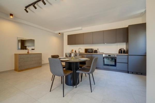 Op de foto is het object Cozy 2BR Sliema Getaway by the Water te zien, gelegen in de stad il-Baħrija.