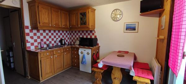 A la foto es mostra l'objecte Magnifique studio style montagnard situat a la ciutat de Thollon.