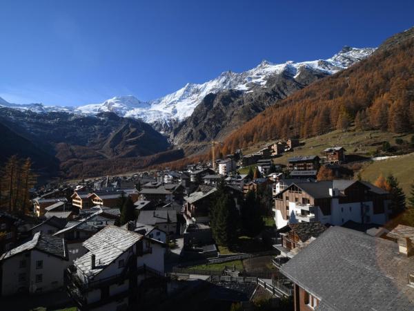 På billedet ses objektet Apartment Adora 15 by Interhome beliggende i byen Saas-Fee.