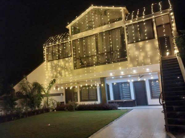 A la foto es mostra l'objecte Luxurious 3BHK Garden Villa At Prime Location situat a la ciutat de Mathura.