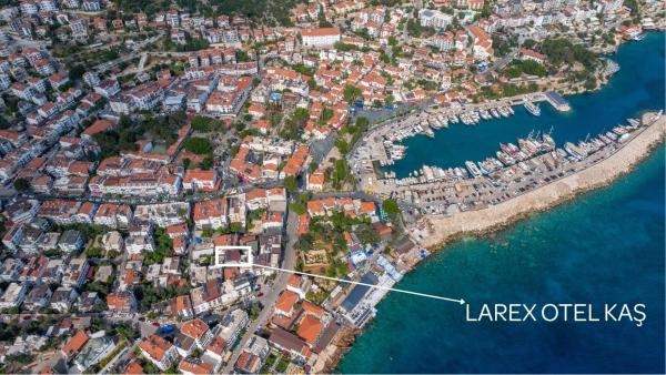 A la foto es mostra l'objecte Larex Pansiyon situat a la ciutat de Kas.