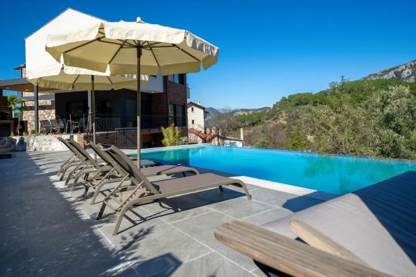 På billedet ses objektet Villa GreenBlue - Unique in nature with a pool beliggende i byen Fethiye.