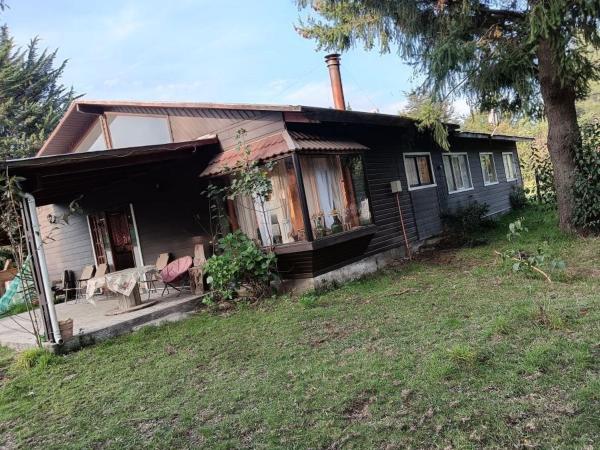 Auf dem Foto ist das Objekt La Isla Pino Huacho Casa de Campo in der Stadt Trape zu sehen.