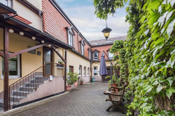 A la foto es mostra l'objecte Hotel zum Erwin situat a la ciutat de Grötzingen.