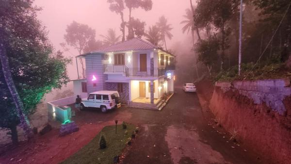 Nella foto è visibile l'oggetto NewCastle Holidays Entire Ground Floor 3 Bedrooms Kitchen Dining Living 8 Guests situato nella città di Kūmudi.