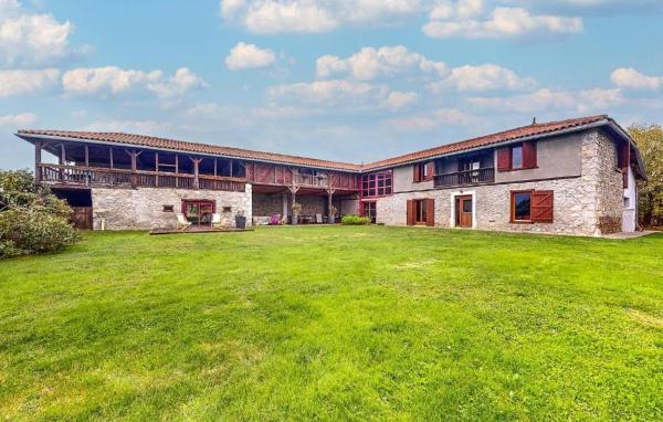 A la foto es mostra l'objecte La Ferme Les Coustères - Gîte modulable - En couple ou en tribu de 2 à 15 pers situat a la ciutat de Montégut.