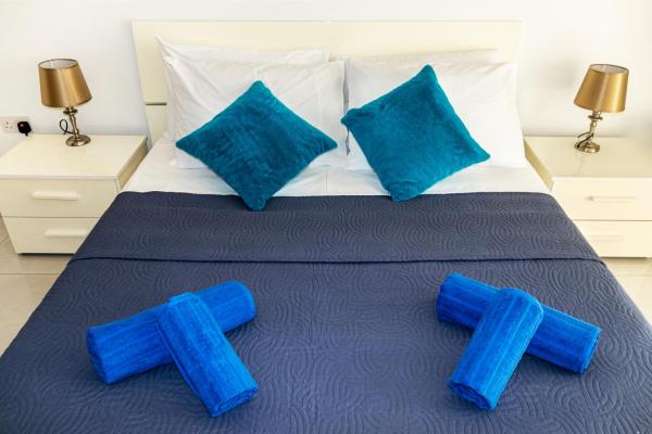 Foto 4: Spacious & Bright Apartment in Sliema Near Shops and Sea