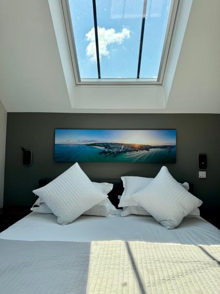 A la foto es mostra l'objecte Uno in the City - Urban Boutique Accommodation situat a la ciutat de Truro.