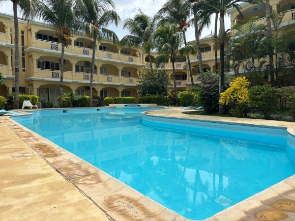Beach Bliss in our Bungalow, Flic en Flac