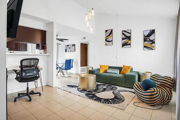 Στη φωτογραφία φαίνεται το αντικείμενο Elegant 1B1B Modern Stay που βρίσκεται στην πόλη Fountain Valley.
