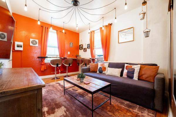 A la foto es mostra l'objecte Spring Serenity Chic 1BR Apt Walk to UofA situat a la ciutat de Tucson.