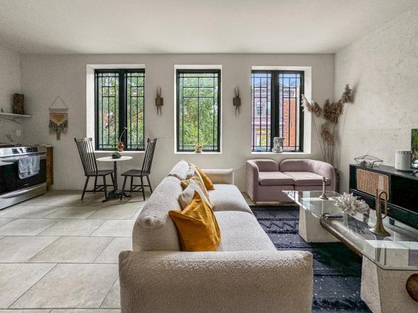 Na fotografii je vidět objekt Apartmint at South St - Philadelphia nacházející se ve městě Camden.