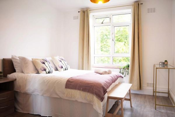 Fotografia 8: Sofia Place in Vauxhall - 3 Double Beds, 1 Sofa Bed, Spacious Property