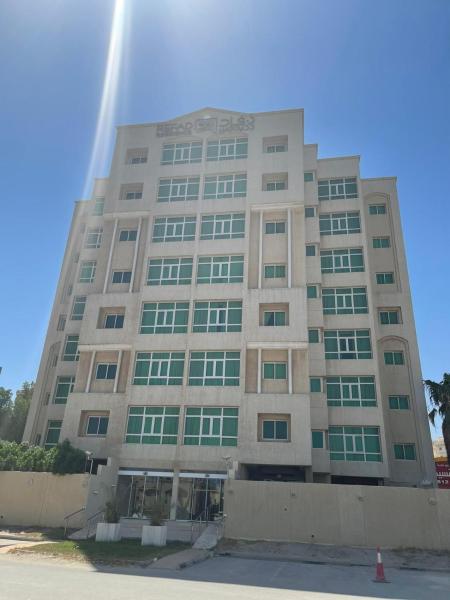 A la foto es mostra l'objecte Refad Residence situat a la ciutat de Kuwait.