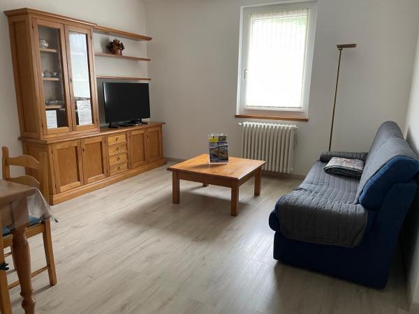 A la foto es mostra l'objecte Casa Silvia situat a la ciutat de Morbegno.