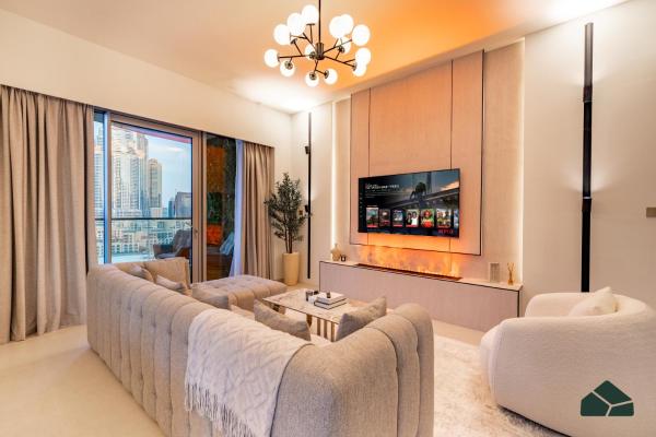 På billedet ses objektet Grande Signature Deluxe Next to Dubai Opera by BMS beliggende i byen Dubai.