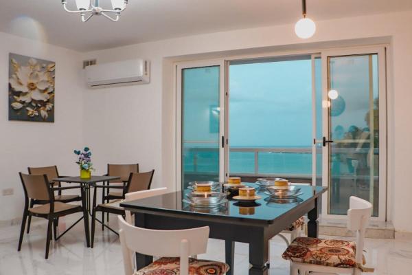 A la foto es mostra l'objecte Beachfront Apartment 1 situat a la ciutat de Salina.