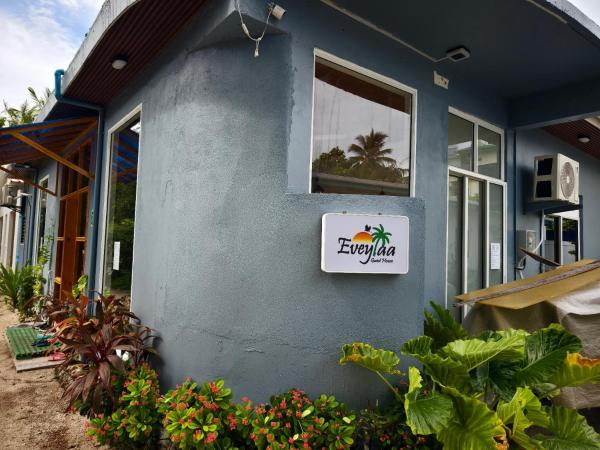 照片显示了位于Fulidhoo市的Eveylaa Guesthouse物件。
