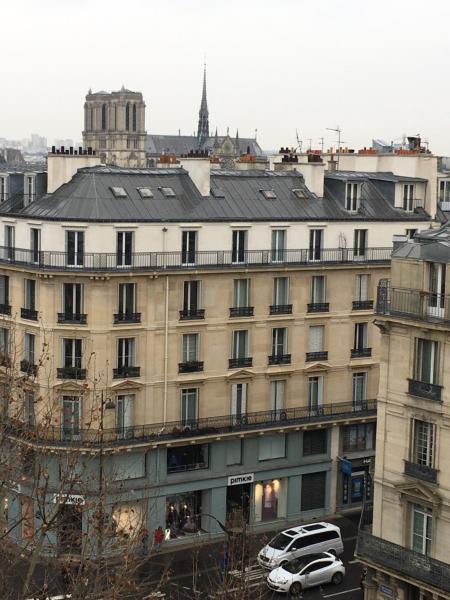 Auf dem Foto ist das Objekt Odéon in der Stadt Paris zu sehen.