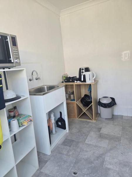 Na fotografii je vidět objekt Baldivis Basic Apartment nacházející se ve městě Wellard.