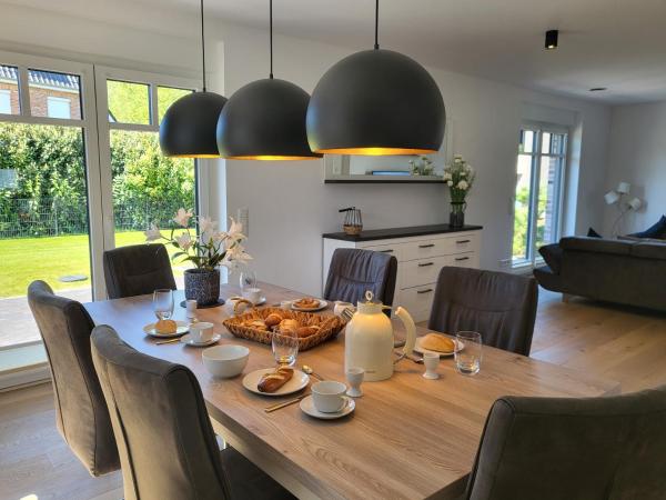 På bildet vises objektet Ferienhaus Strandläufer som ligger i byen Ording.