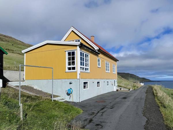 Na zdjęciu widoczny jest obiekt Panoramic Holiday Home With 5 Bedrooms And Fjord położony w mieście Sumba.