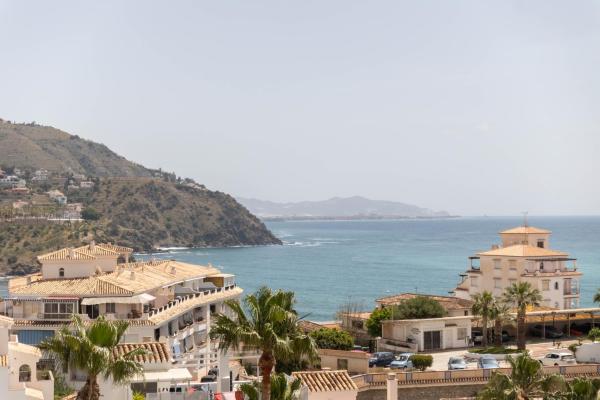 A la foto es mostra l'objecte La Atalaya del eucalipto situat a la ciutat de Almuñécar.