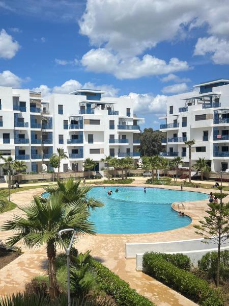 Appartement Vue Sur Piscine à 5 Min à Pied De La Plage - Résidence Luxe Avec Piscines & Parcs Enfants - Martil