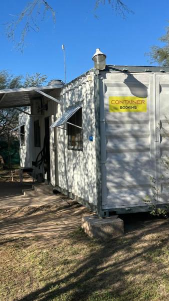 Fotografie 2: Container Serrano