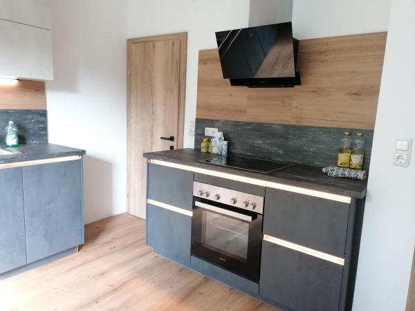 The photo shows the Apartment Alois in Seitenstetten located in the city of Weistrach.