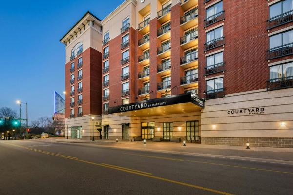A la foto es mostra l'objecte Courtyard by Marriott Chattanooga Downtown situat a la ciutat de Chattanooga.