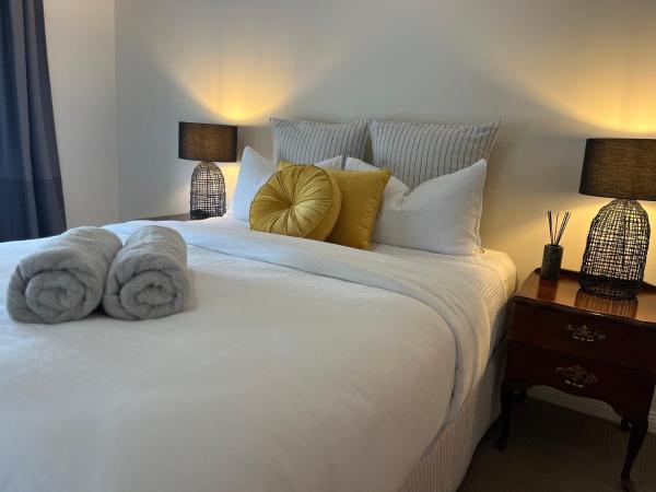 På billedet ses objektet Downtown Narrabri Apartment beliggende i byen Eulah.