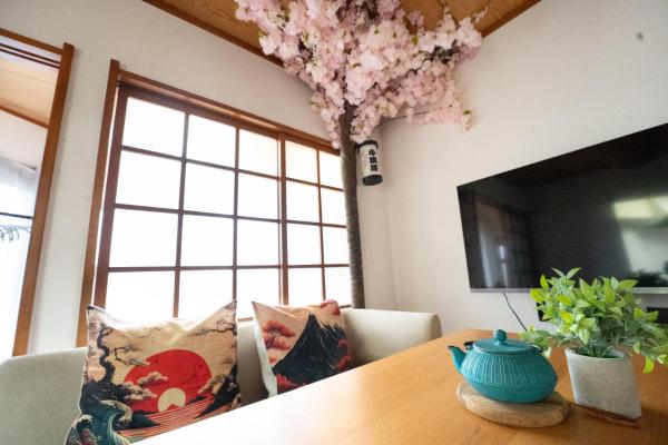 En la foto se muestra el objeto Sakura Railway Inn Odawara ubicado en la ciudad de Sakawa.