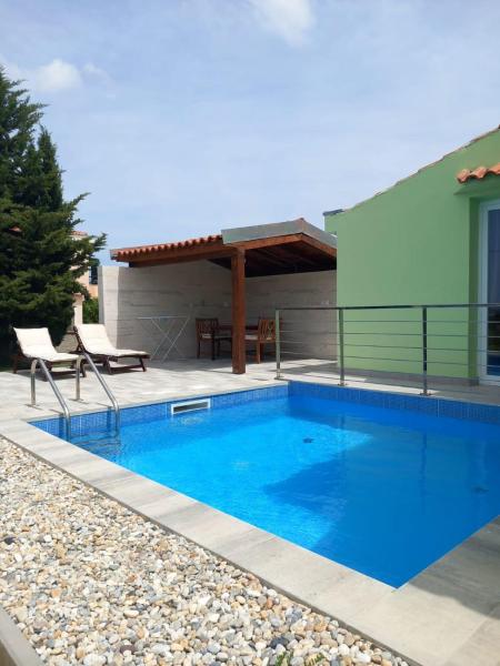 A la foto es mostra l'objecte Wohnung In Ljubač Mit Großem Garten situat a la ciutat de Krneša.