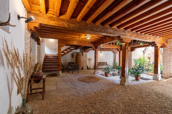 På billedet ses objektet Torreón del Vicario beliggende i byen Toledo.