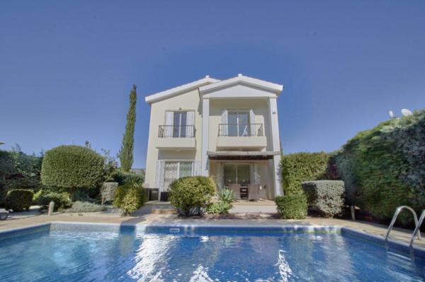 Στη φωτογραφία φαίνεται το αντικείμενο Villa Persifonia - 3BR Family Retreat near Coral Bay Beach που βρίσκεται στην πόλη Πέγεια.