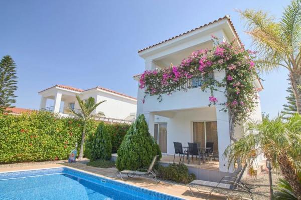 Villa Tatiana - 3BR Coastal Serenity with Private Pool, Pegeia