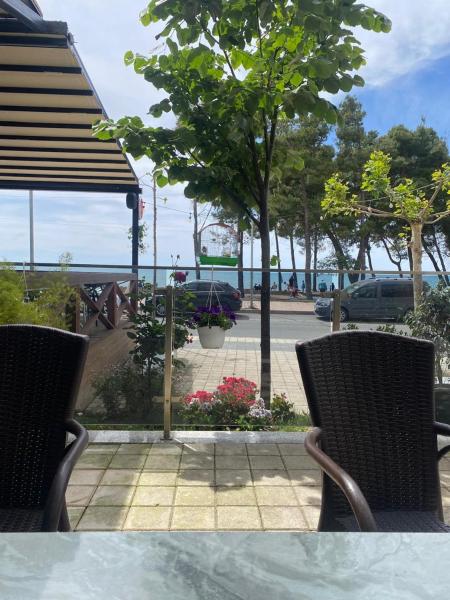 Auf dem Foto ist das Objekt Shëngjin Sea View Rooms in der Stadt Lezha zu sehen.