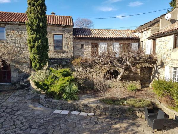 A la foto es mostra l'objecte La Patouille vert Comfortable holiday residence situat a la ciutat de Aujac.