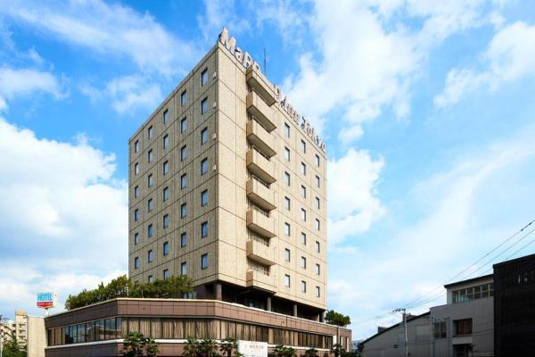 Na zdjęciu widoczny jest obiekt Marroad Inn Tokyo położony w mieście Chōfu.