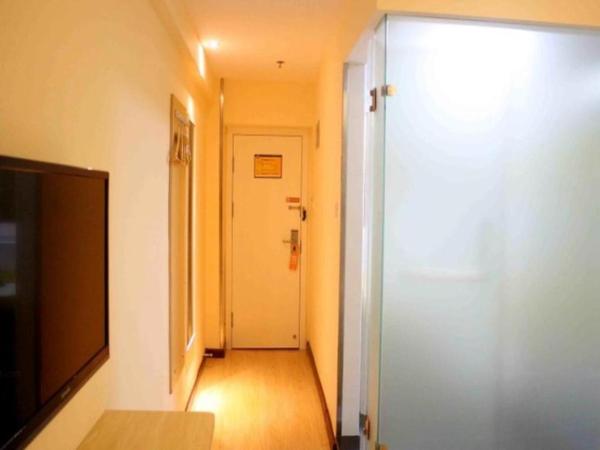 På billedet ses objektet 7 Days Inn Binzhou Zhanhua Fuguo Road beliggende i byen Binzhou.