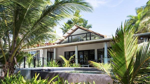 Kuvassa näkyy kohde The Edge, joka sijaitsee kaupungissa Miallo.