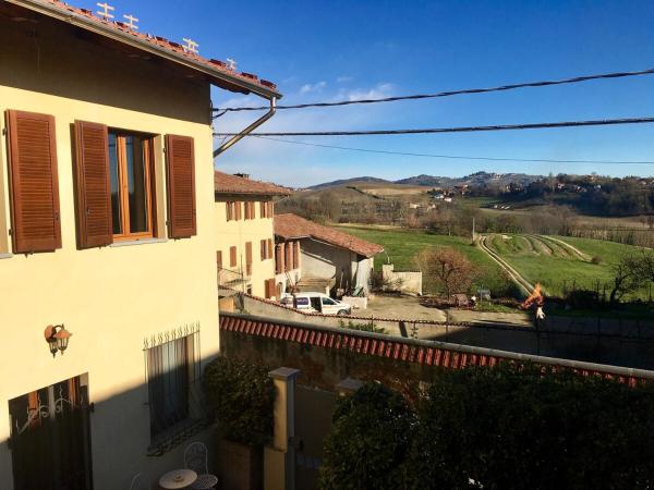 Nella foto è visibile l'oggetto Cascina Sant'Anna situato nella città di Moriondo Torinese.