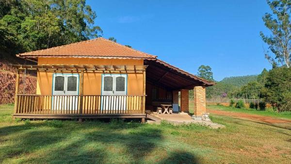 A la foto es mostra l'objecte Fazenda Vila Quintão - Casa-sede Recanto das Araucárias situat a la ciutat de Bom Retiro.