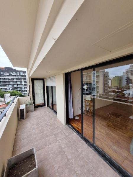 Amplio 3 ambientes - con balcón y mucha luz!, Buenos Aires