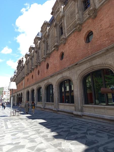 Na fotografii je vidět objekt Habitación céntrica económica nacházející se ve městě Bilbao.